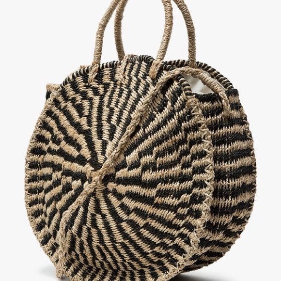 Abacá Ticao Woven Crossbody Bag in 2-Tone - Picture 2 of 10